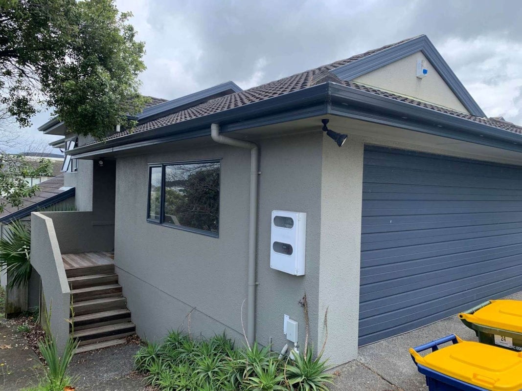 24 Baulcomb Parade, Windsor Park, Auckland - Carousel 1