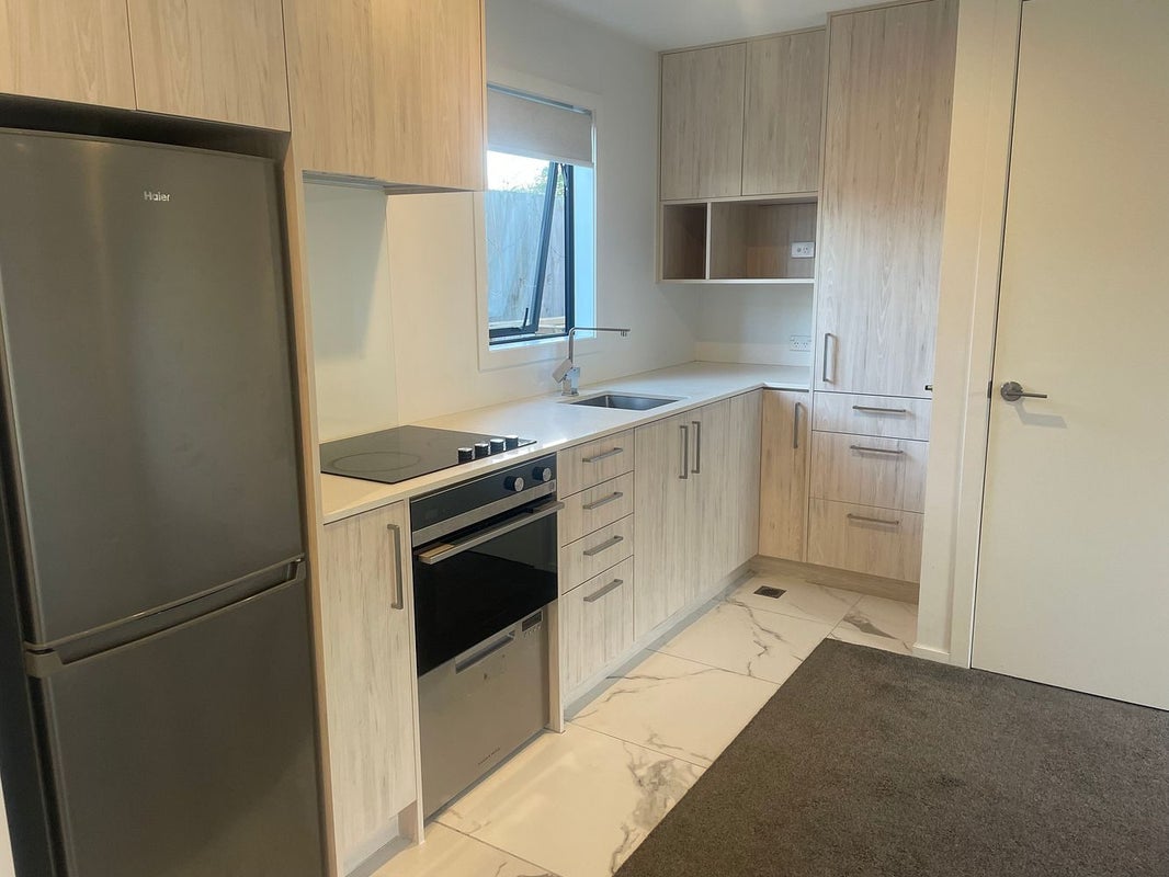 3/83 Vodanovich Road, Te Atatu South, Auckland - Carousel 2