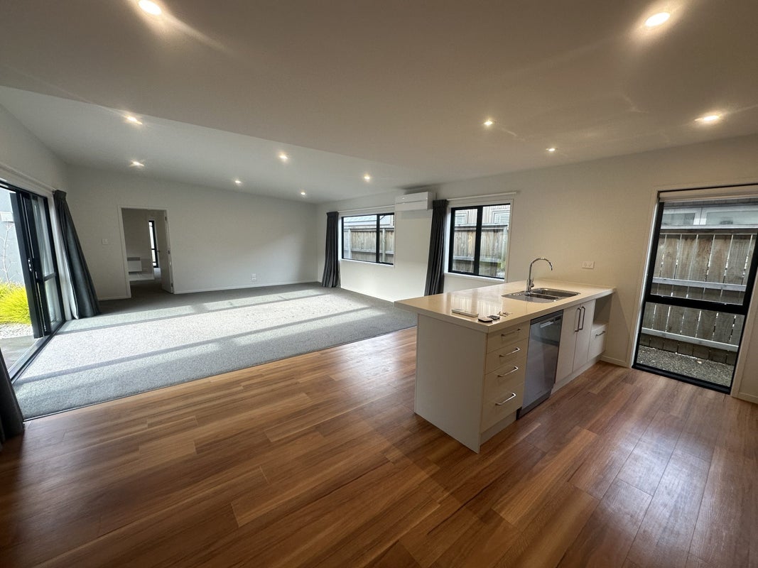 9 Bale Road, Jacks Point, Queenstown - Carousel 2