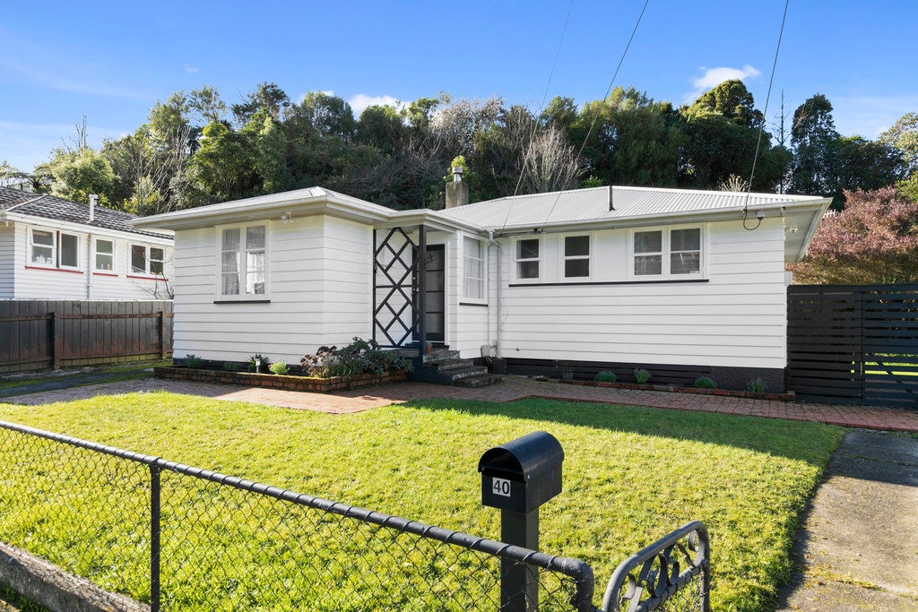 40 Bird Grove, Stokes Valley, Lower Hutt - Carousel 20
