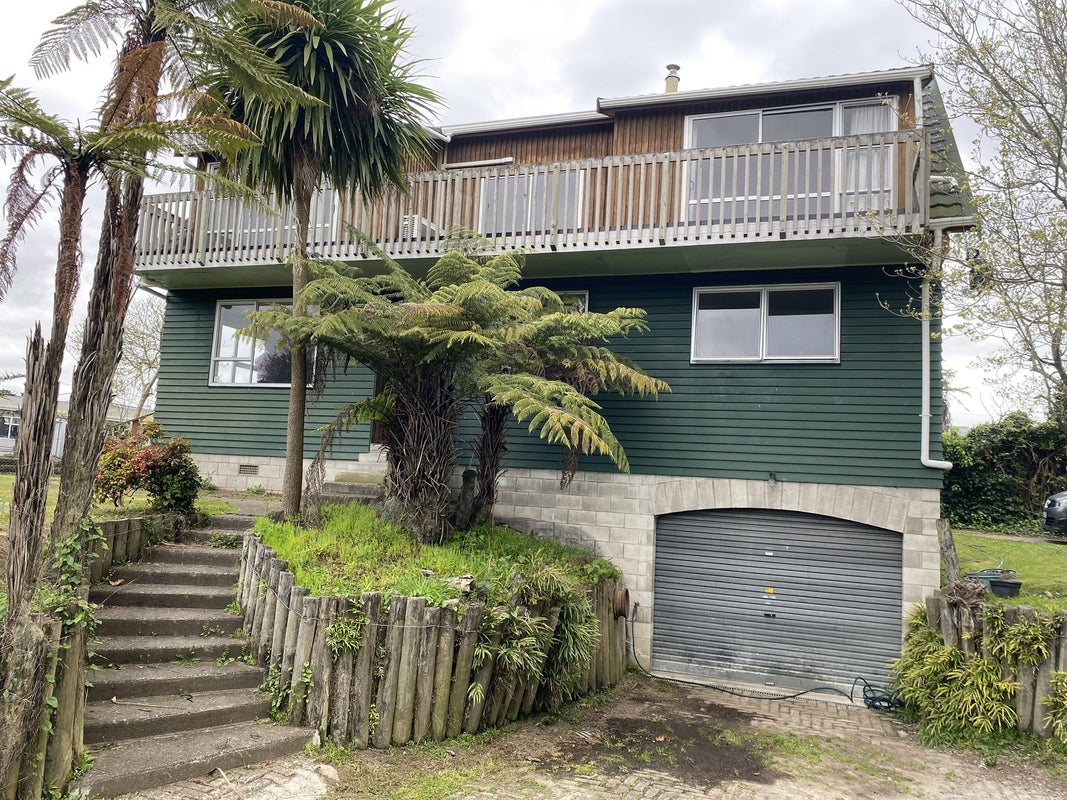 77A Bruce Avenue, Glenview, Hamilton - Carousel 1