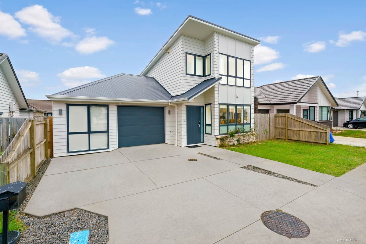 6 Amokura Avenue, Takanini, Auckland - Carousel 1