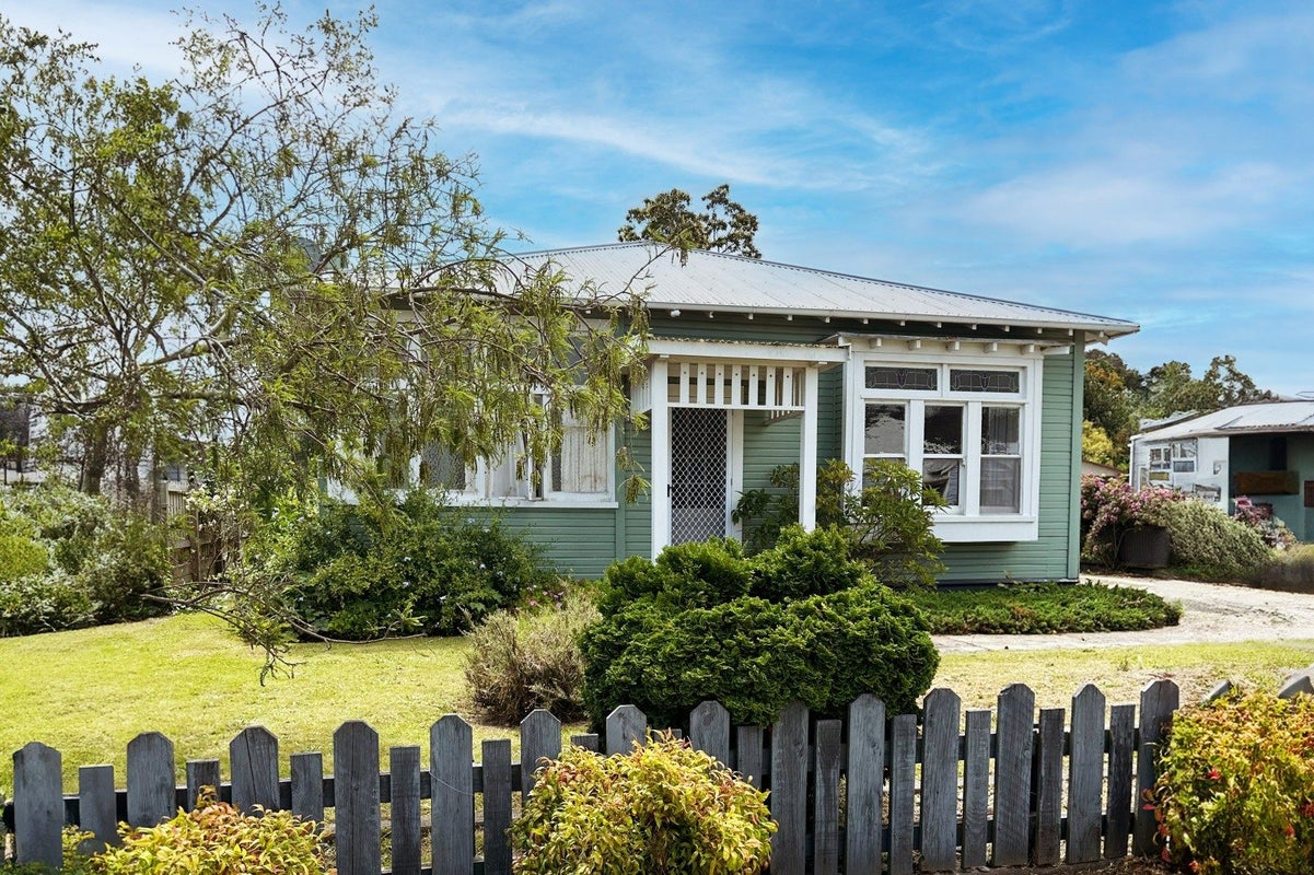 8 Kennedy Street, Mangapapa, Gisborne - Carousel 1