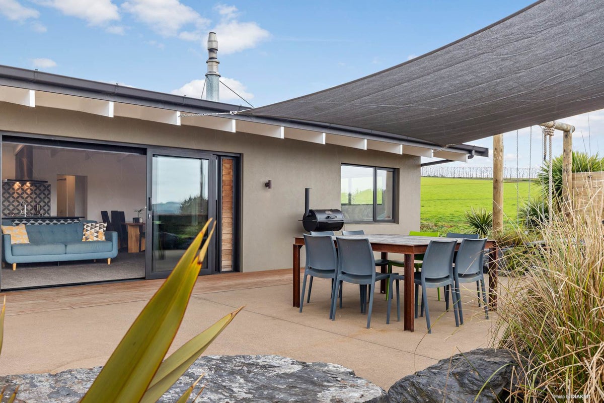 537 Mercer Ferry Road, Tuakau - Carousel 2
