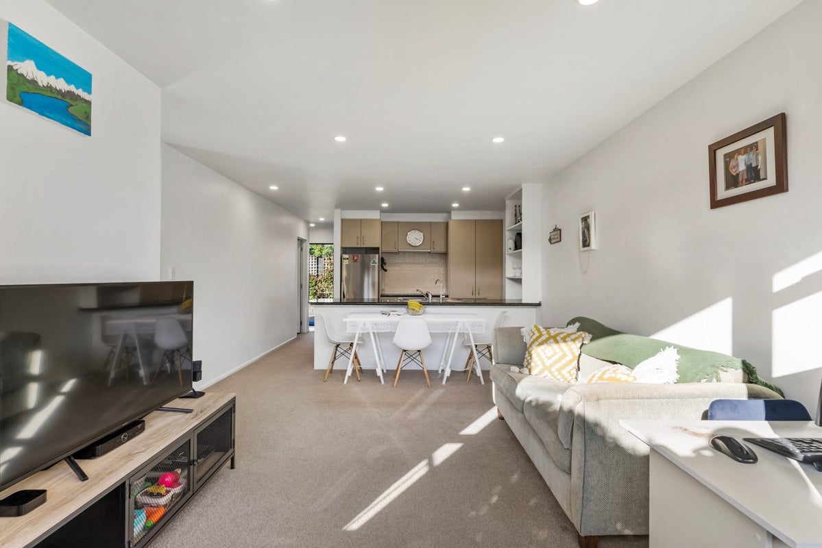 32/8 Landscape Road, Papatoetoe, Auckland - Carousel 2