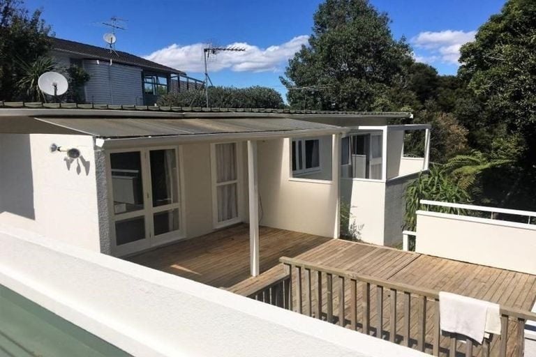 147 Eskdale Road, Birkdale, Auckland - Carousel 1