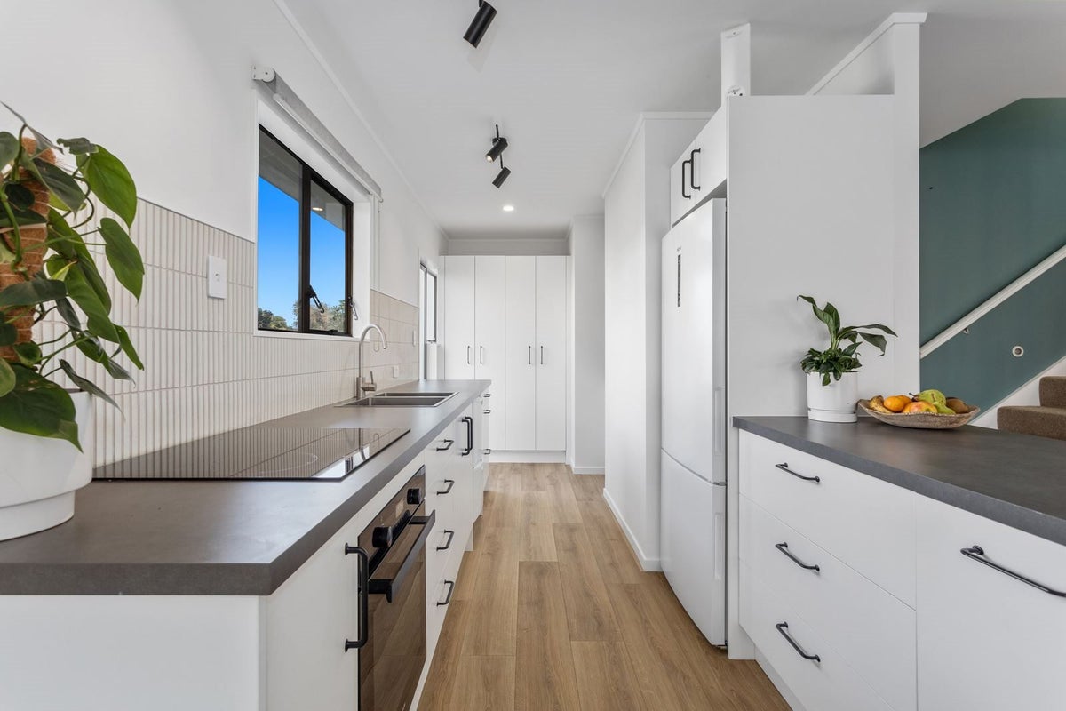 5B Merito Place, Ohope, Ohope - Carousel 2