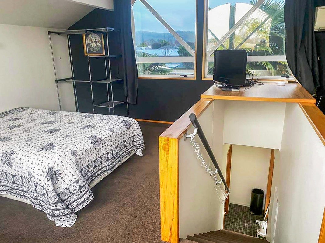 50 Park Road, Greenmeadows, Napier - Carousel 21