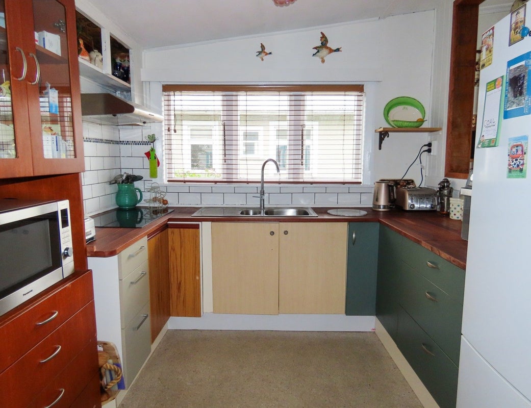 30 Main Street, Reefton, Reefton - Carousel 2