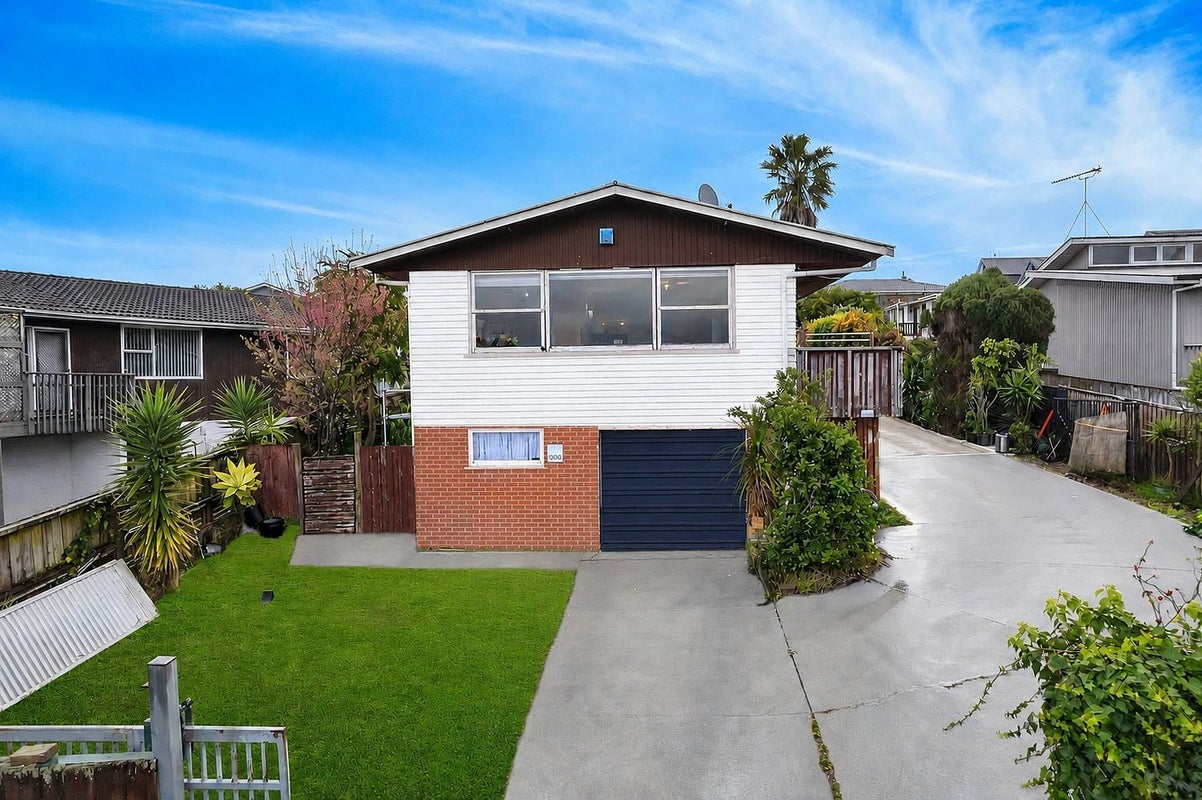 20 Megan Avenue, Pakuranga Heights, Auckland - Carousel 2