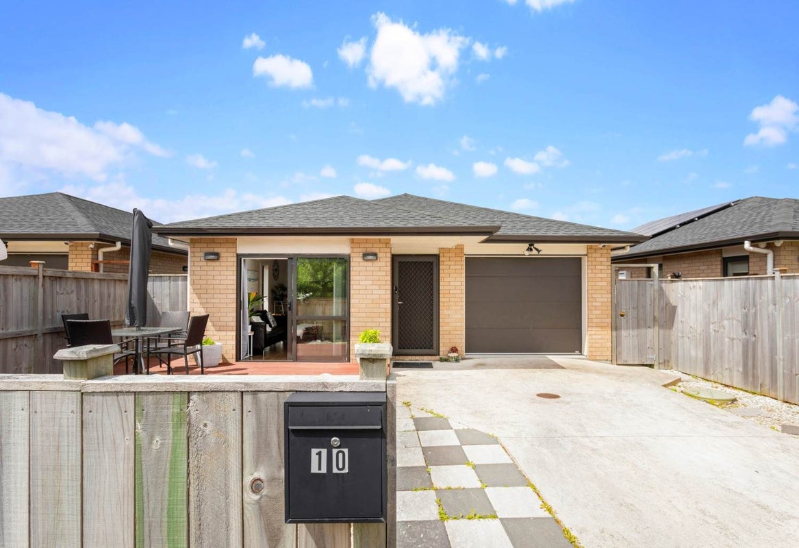 10 Silver Beech Street, Takanini, Auckland - Carousel 2