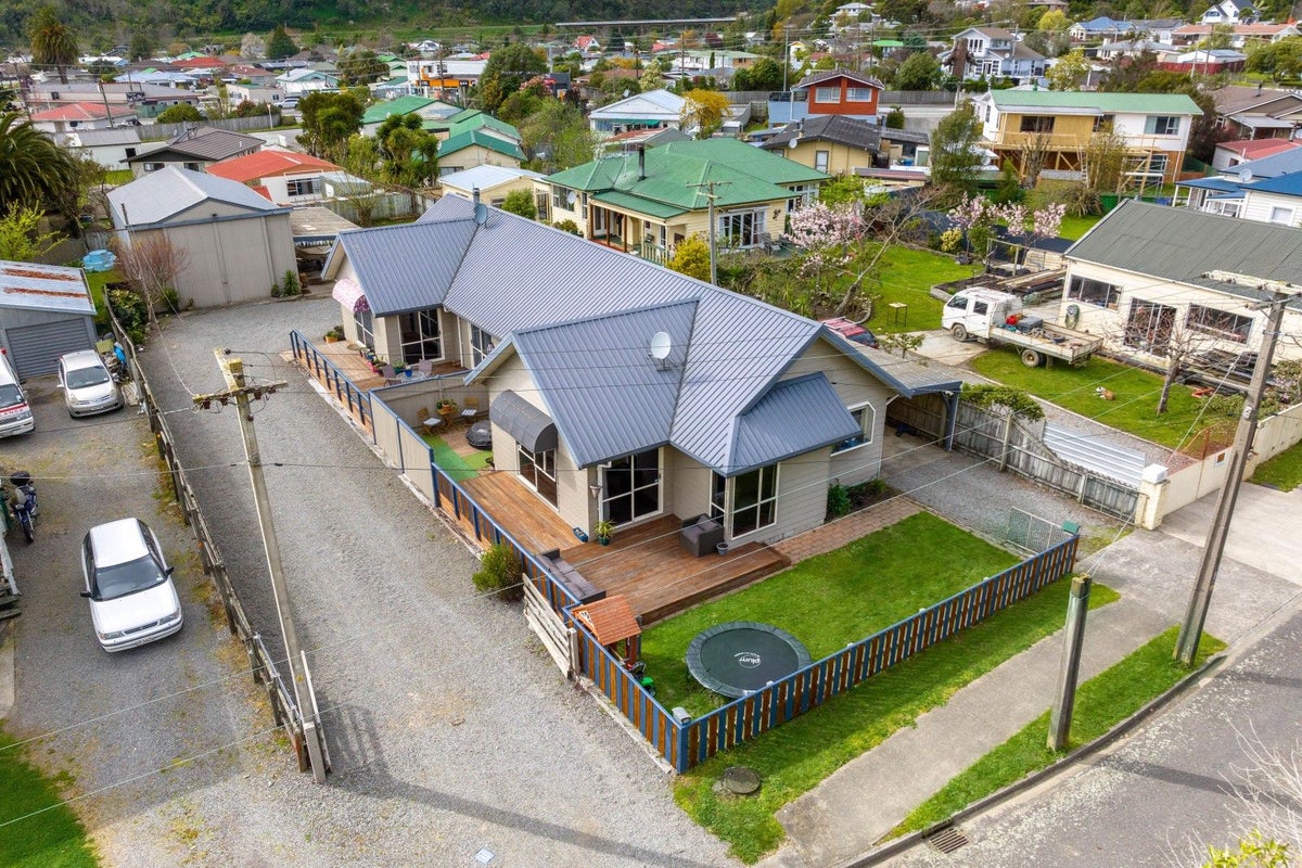 34 Durham Street, Picton - Carousel 1
