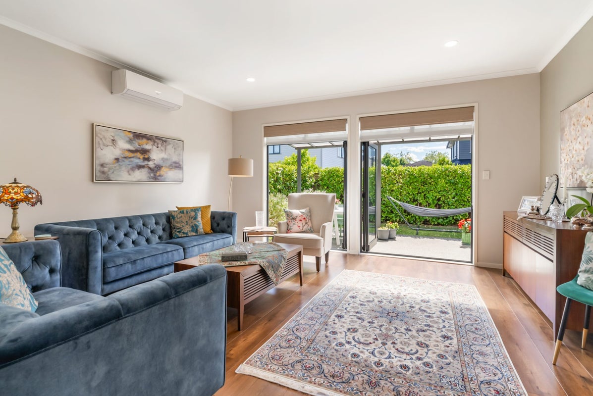 20 Trecarne Street, Karaka, Papakura - Carousel 2