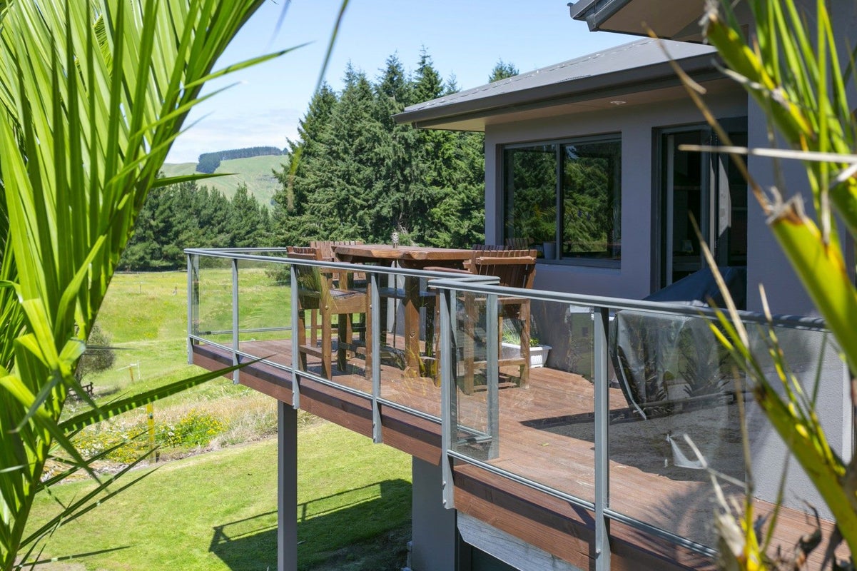 4/864 Whangamata Road, Kinloch, Taupo - Carousel 1