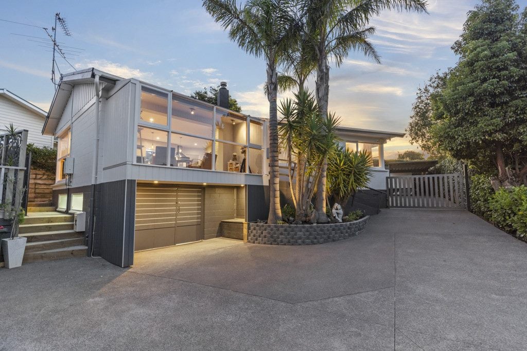 246A Rangatira Road, Beach Haven, Auckland - Carousel 1