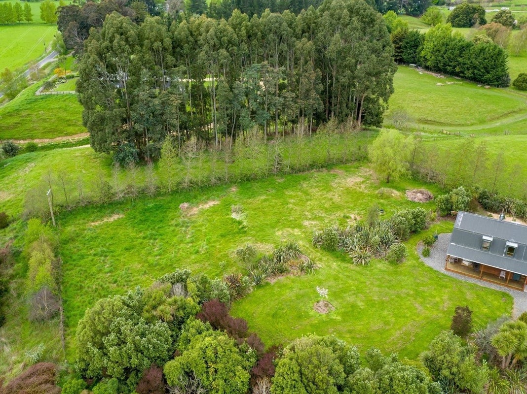 207 Lees Pakaraka Road, Te Ore Ore, Masterton - Carousel 21