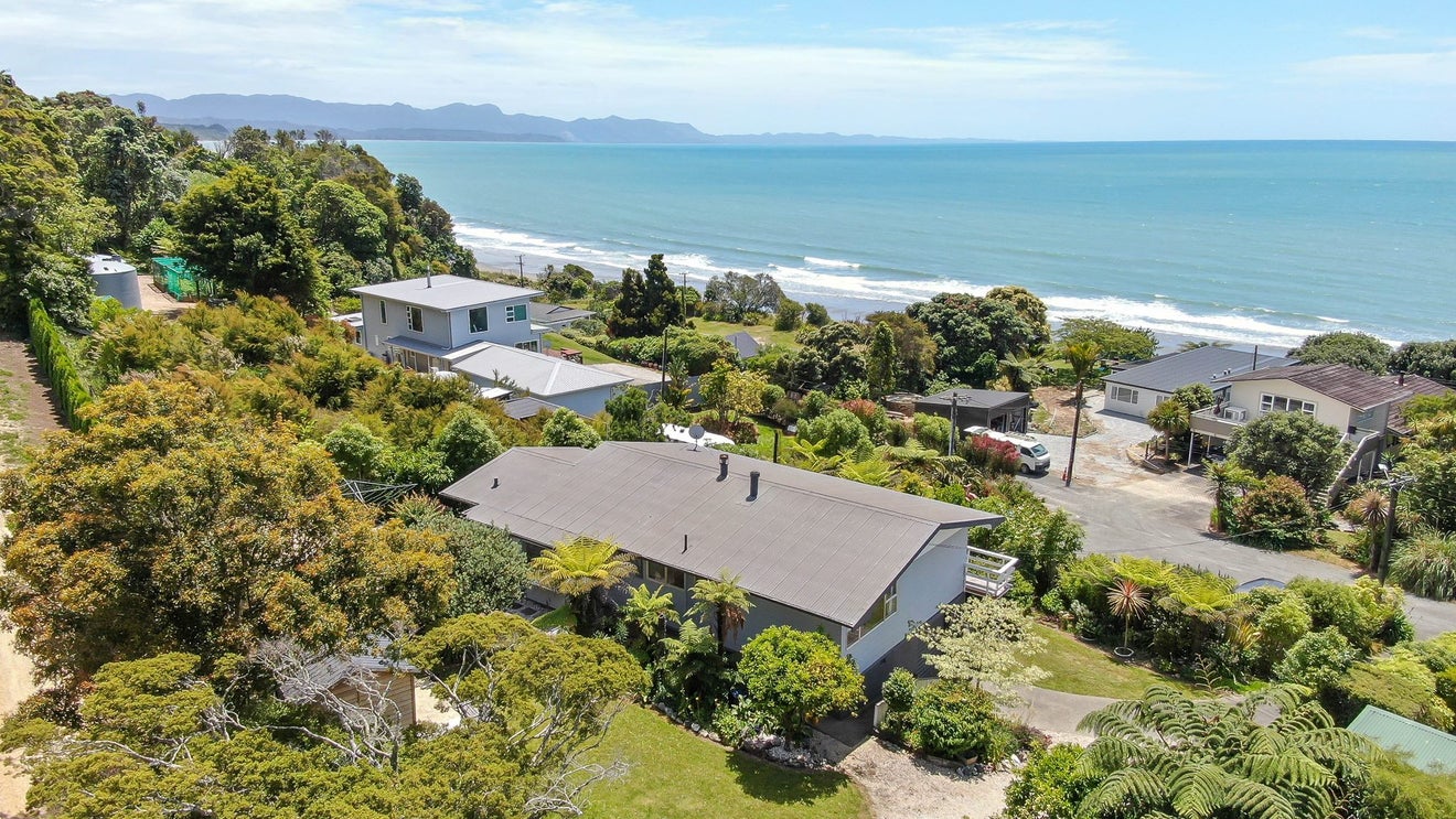 15 Bay View Terrace, Patons Rock - Carousel 1