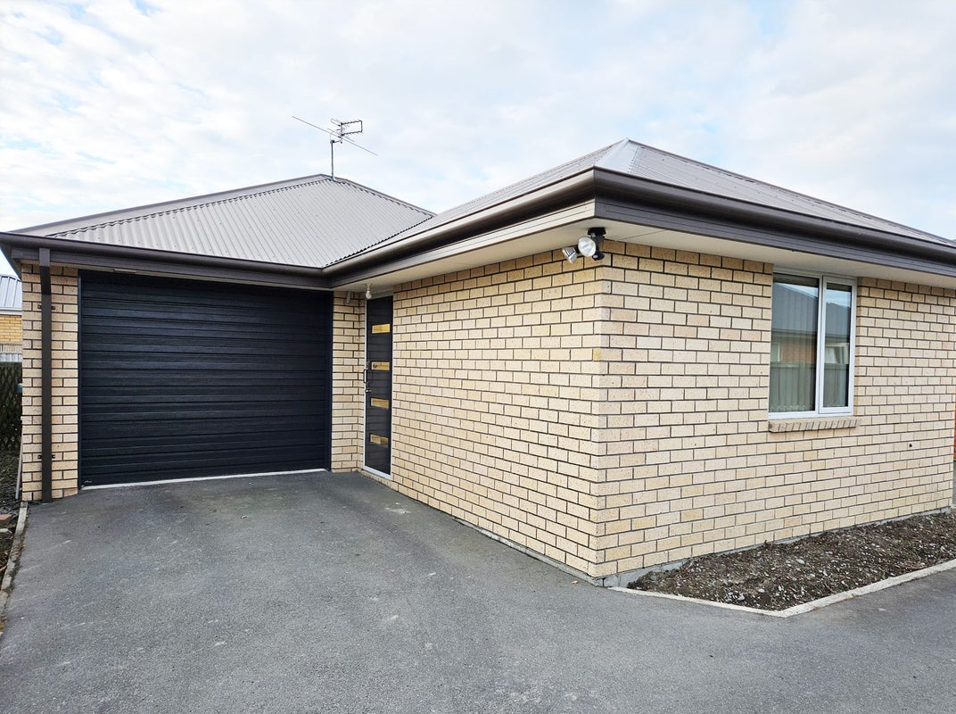 8C Mortlake Street, Islington, Christchurch - Carousel 1