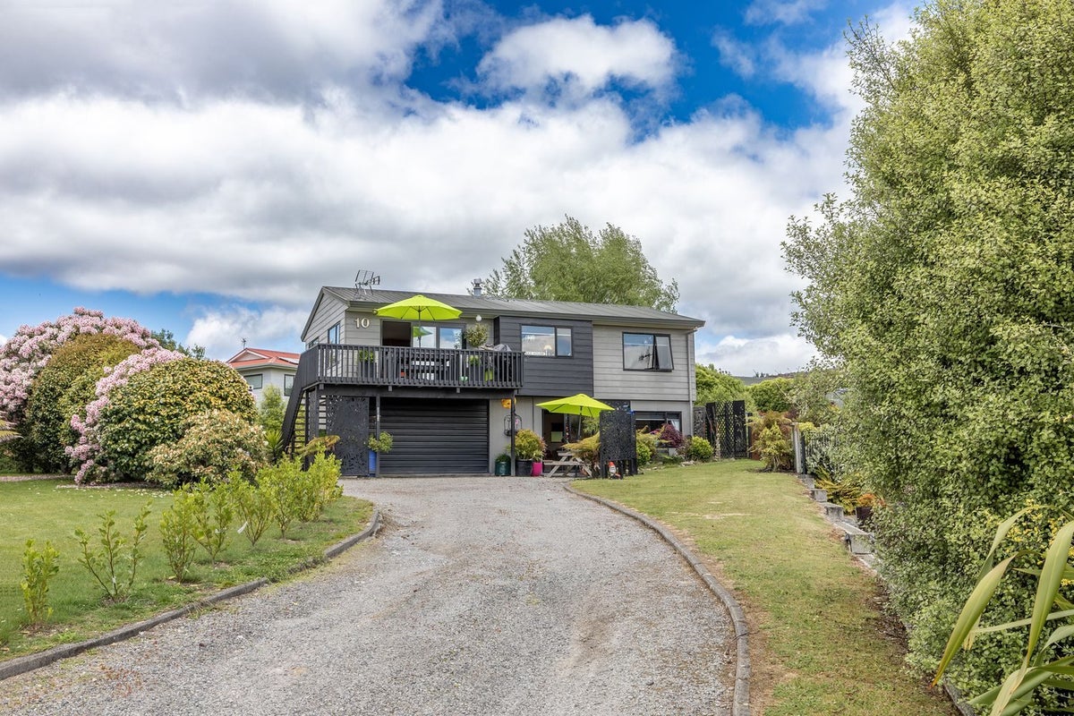 10 Rowena Crescent, Motuoapa, Turangi - Carousel 2