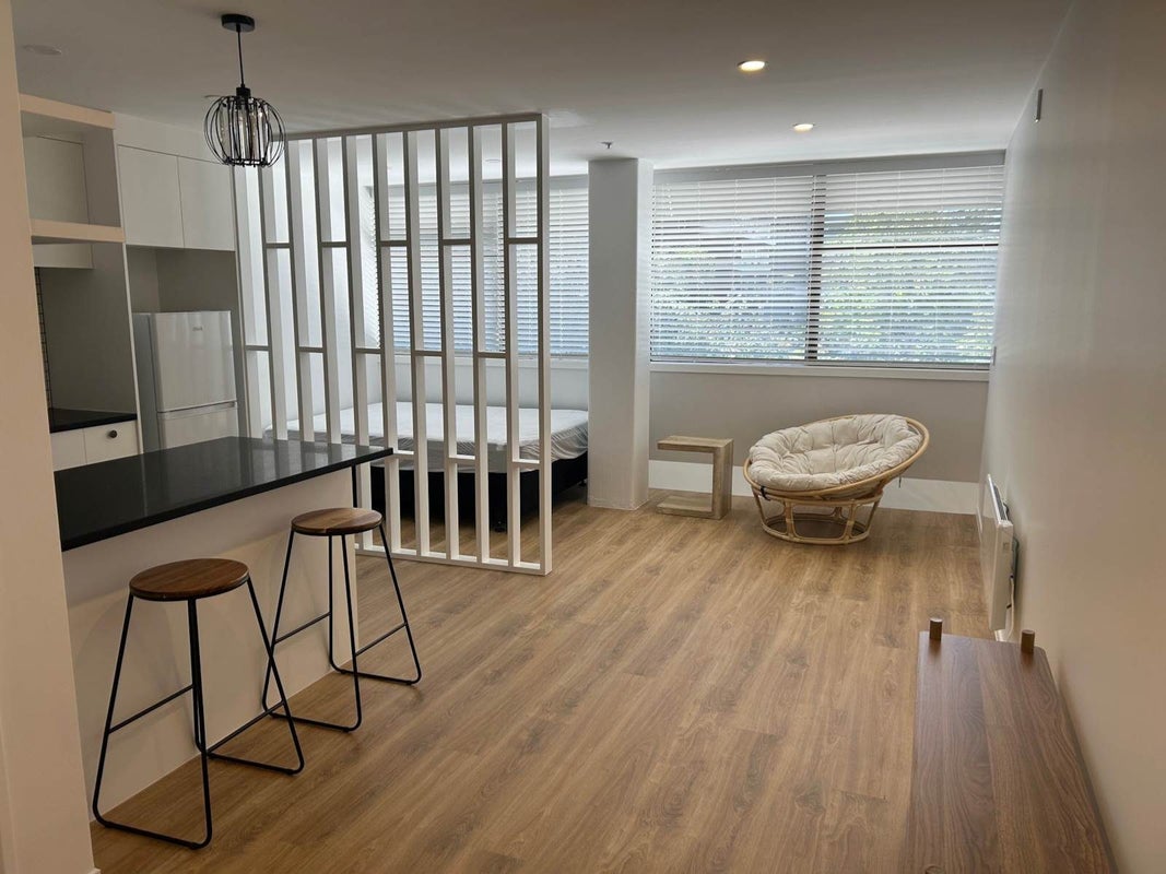 4B/2 Whitaker Place, Grafton, Auckland - Carousel 1