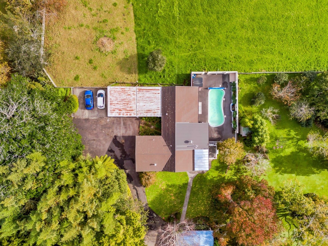 120 Paraite Road, Paraite, New Plymouth - Carousel 50