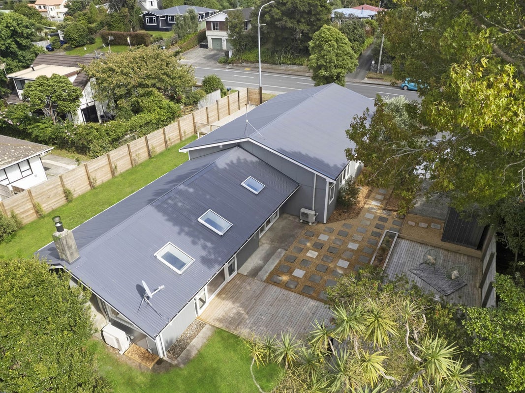 18 Rimu Road, Raumati Beach, Paraparaumu - Carousel 1