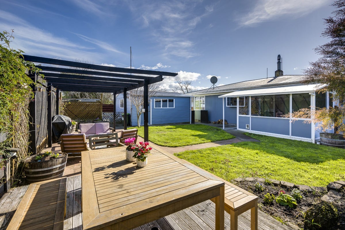 29 Robinson Crescent, Tamatea, Napier - Carousel 1