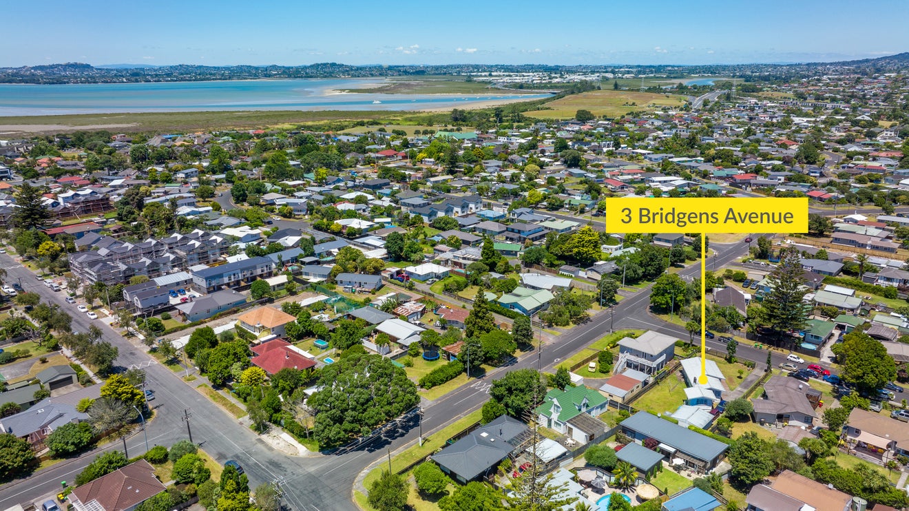 3 Bridgens Avenue, Te Atatu Peninsula, Auckland - Carousel 17