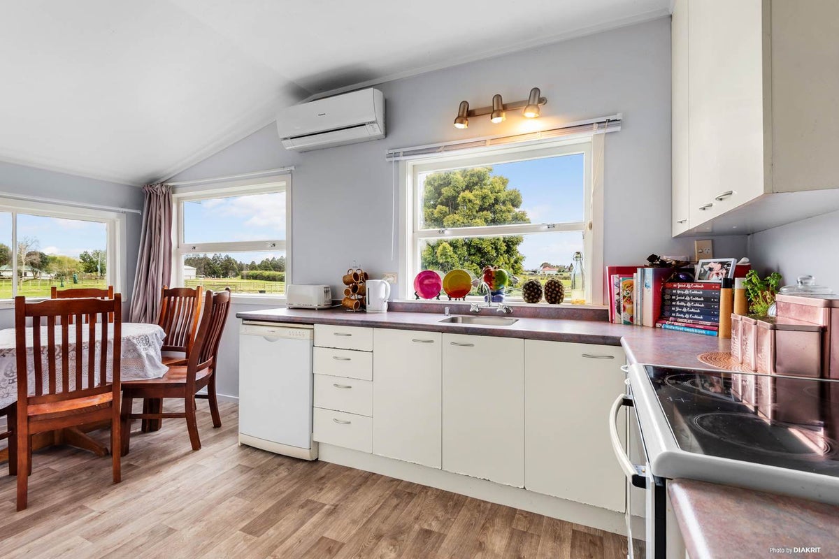 812 Kingseat Road, Kingseat, Pukekohe - Carousel 1