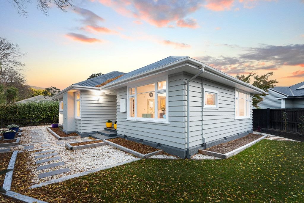 2 Hillsborough Terrace, Hillsborough, Christchurch - Carousel 2