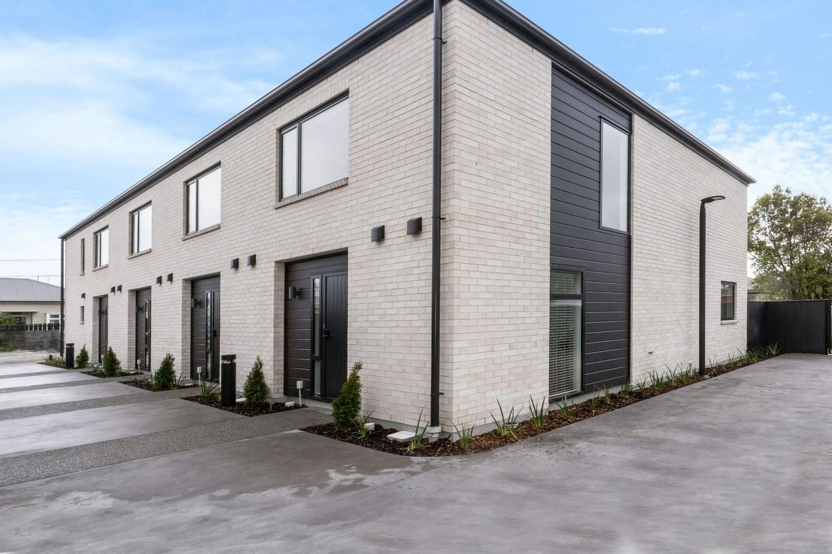 5/10 Goldsmith Place, Waltham, Christchurch - Carousel 2