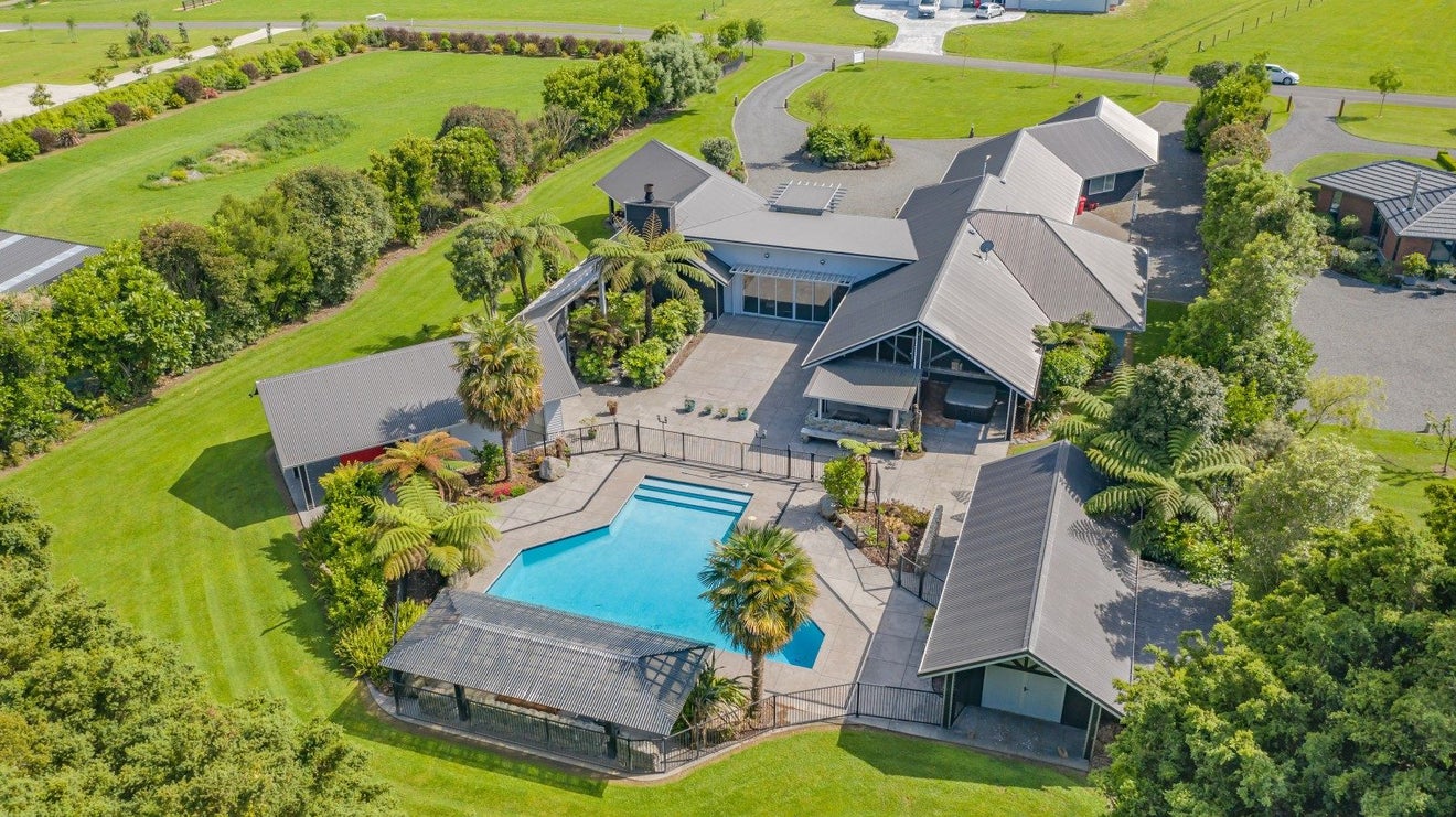 26 Woven Stone Way, Ohau, Levin - Carousel 1