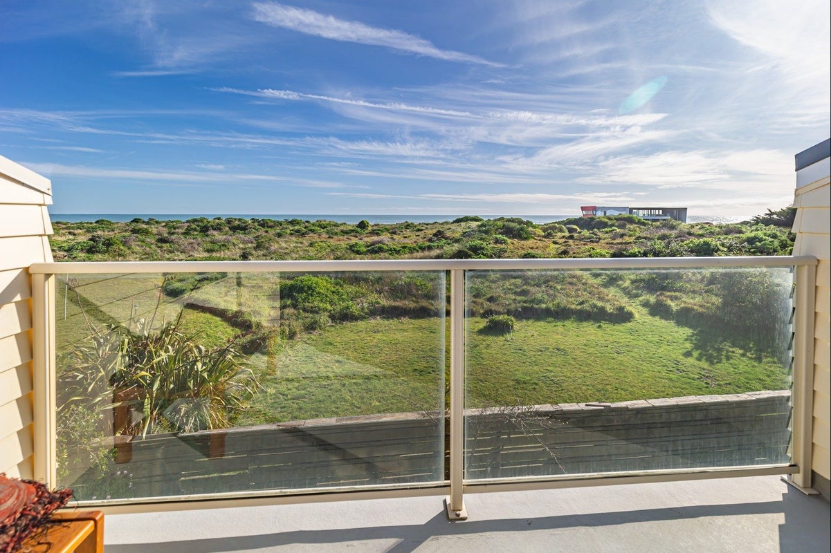 105 Rua Avenue, Waitarere Beach, Levin - Carousel 1