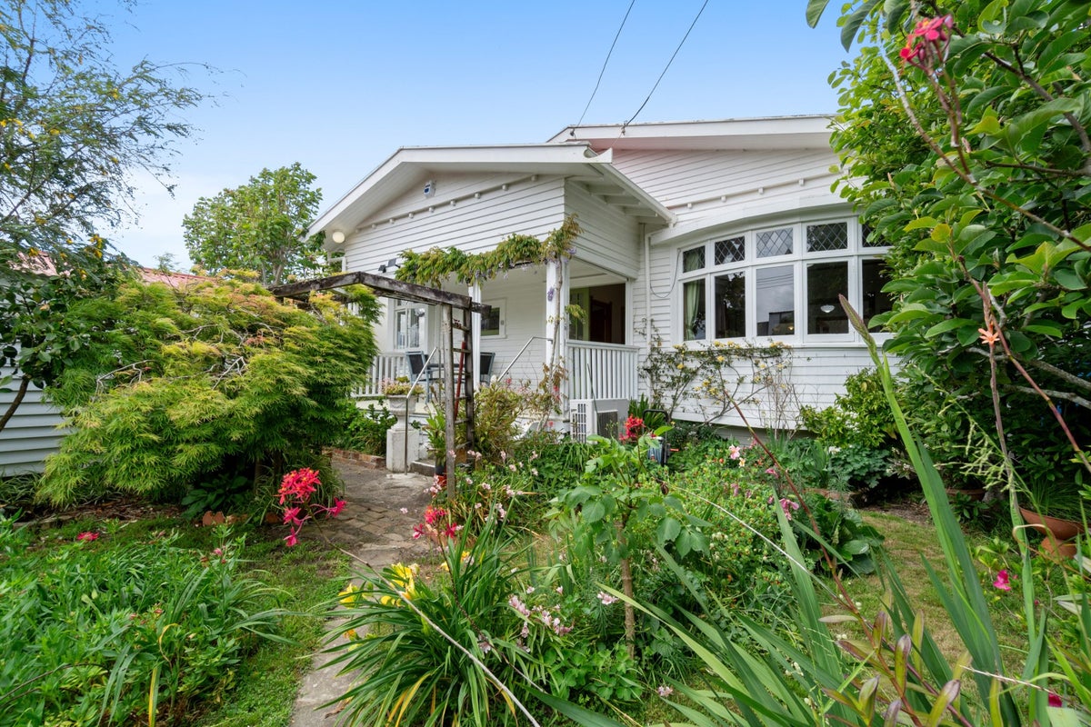 62 Lemington Road, Westmere, Auckland - Carousel 1