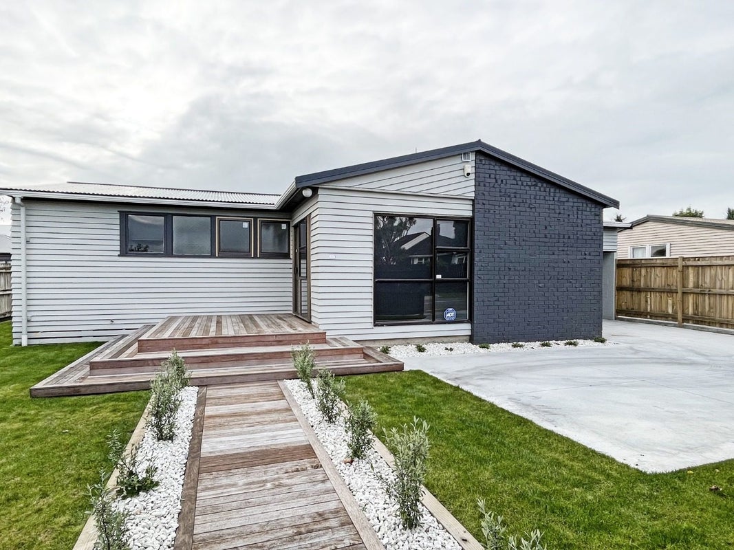 107 Limbrick Street, Terrace End, Palmerston North - Carousel 1