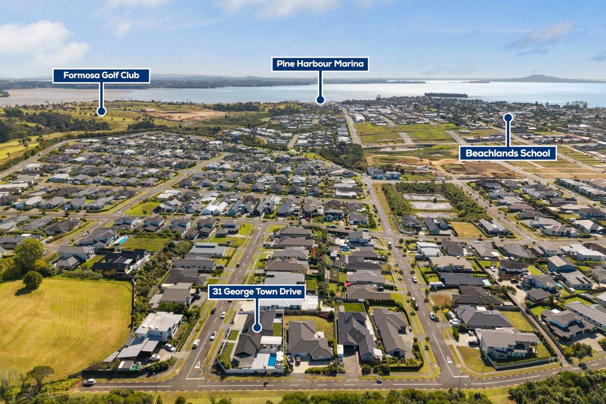 31 George Town Drive, Beachlands, Auckland - Carousel 39