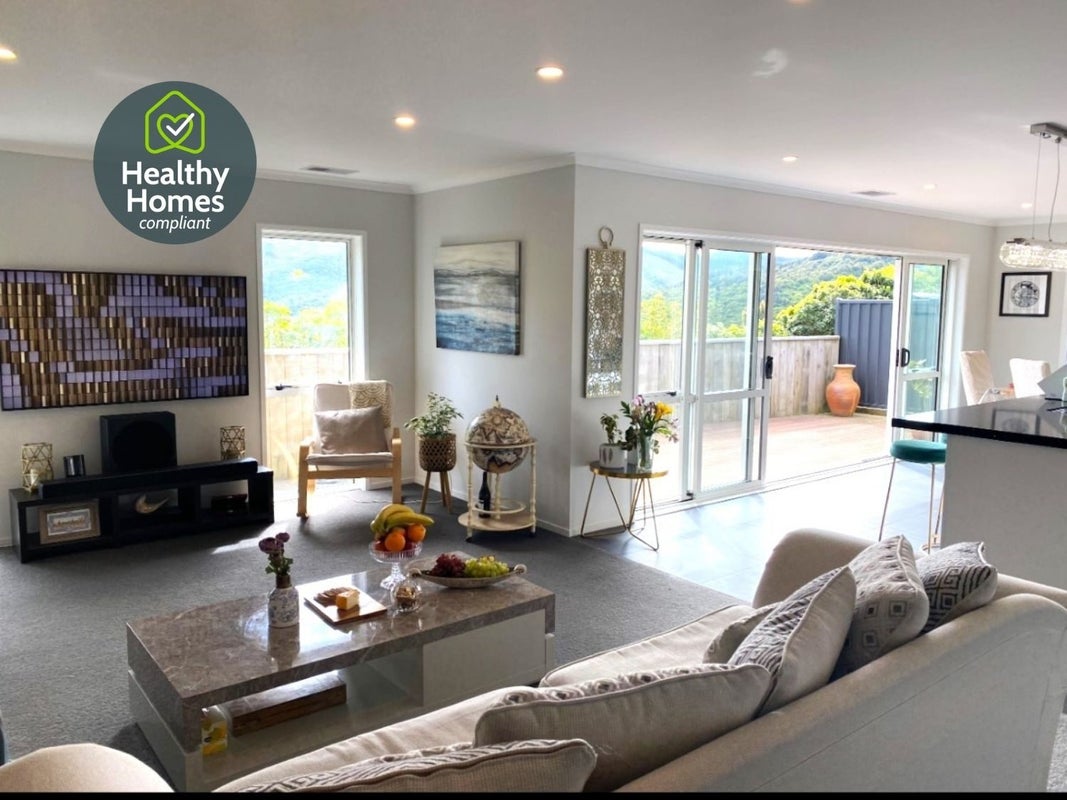 20 Lime Grove, Maungaraki, Lower Hutt - Carousel 1
