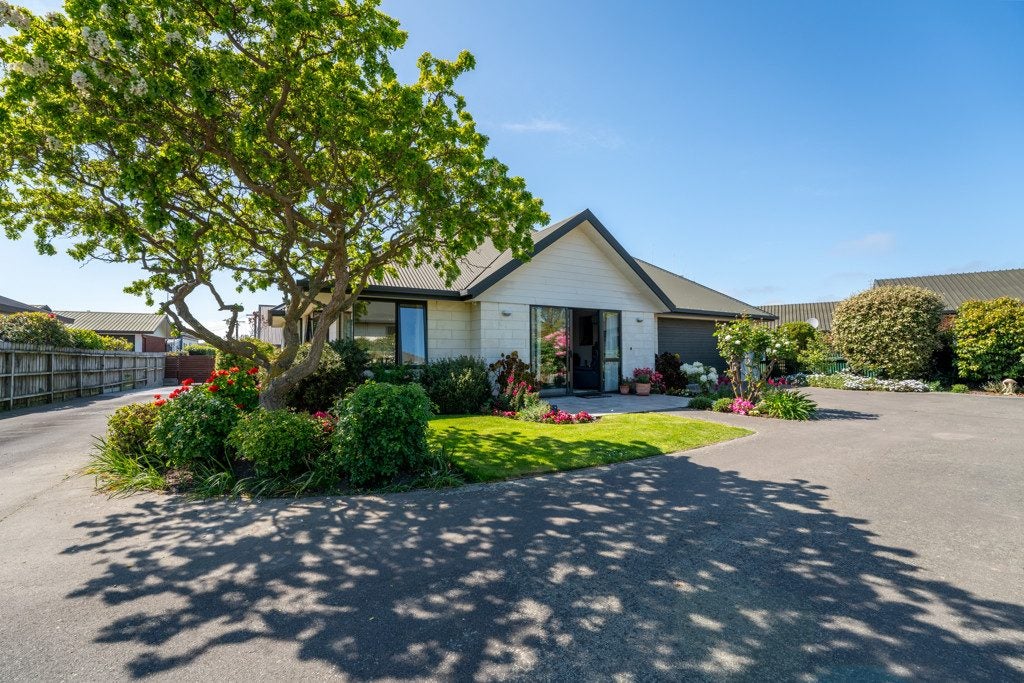 91A Avenue Road, West End, Timaru - Carousel 1