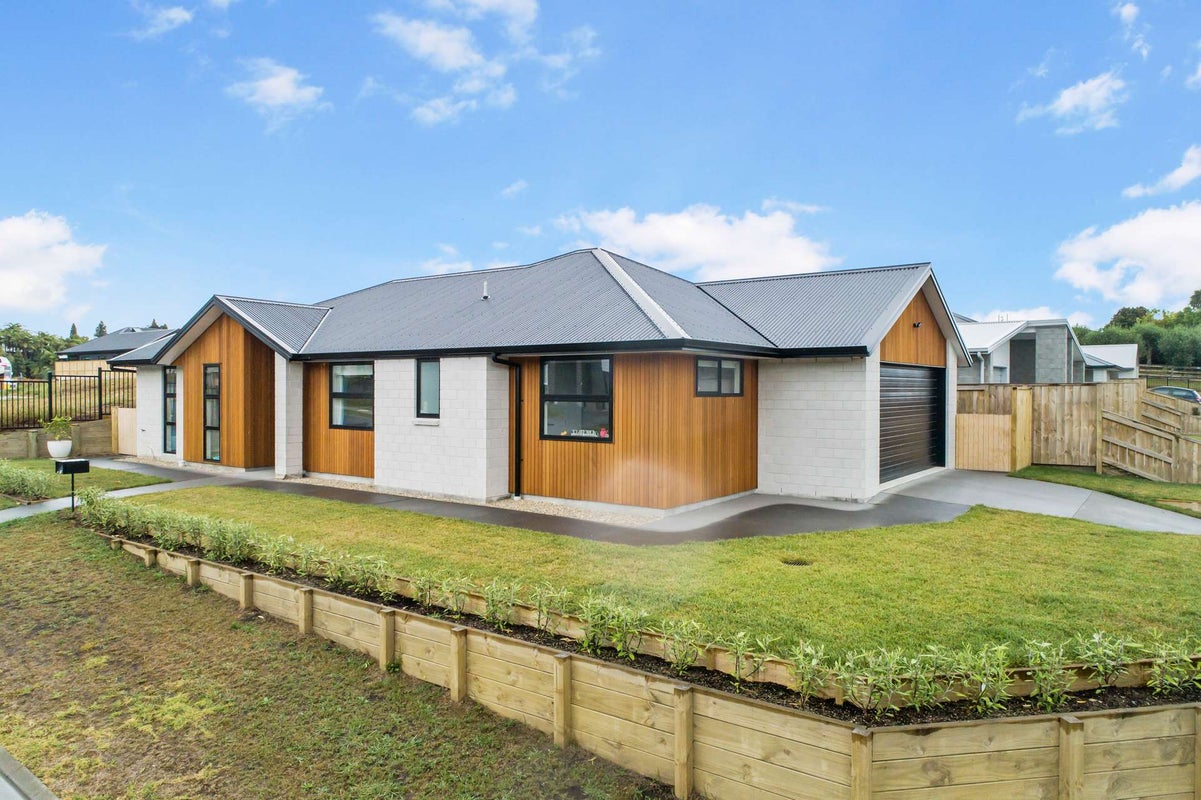 2 Fintona Street, Katikati, Katikati - Carousel 1