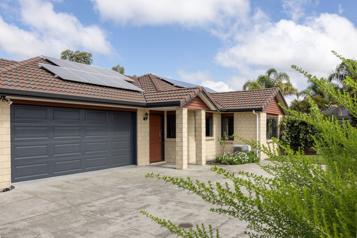 71 Northwood Avenue, Mahora, Hastings - Carousel 1