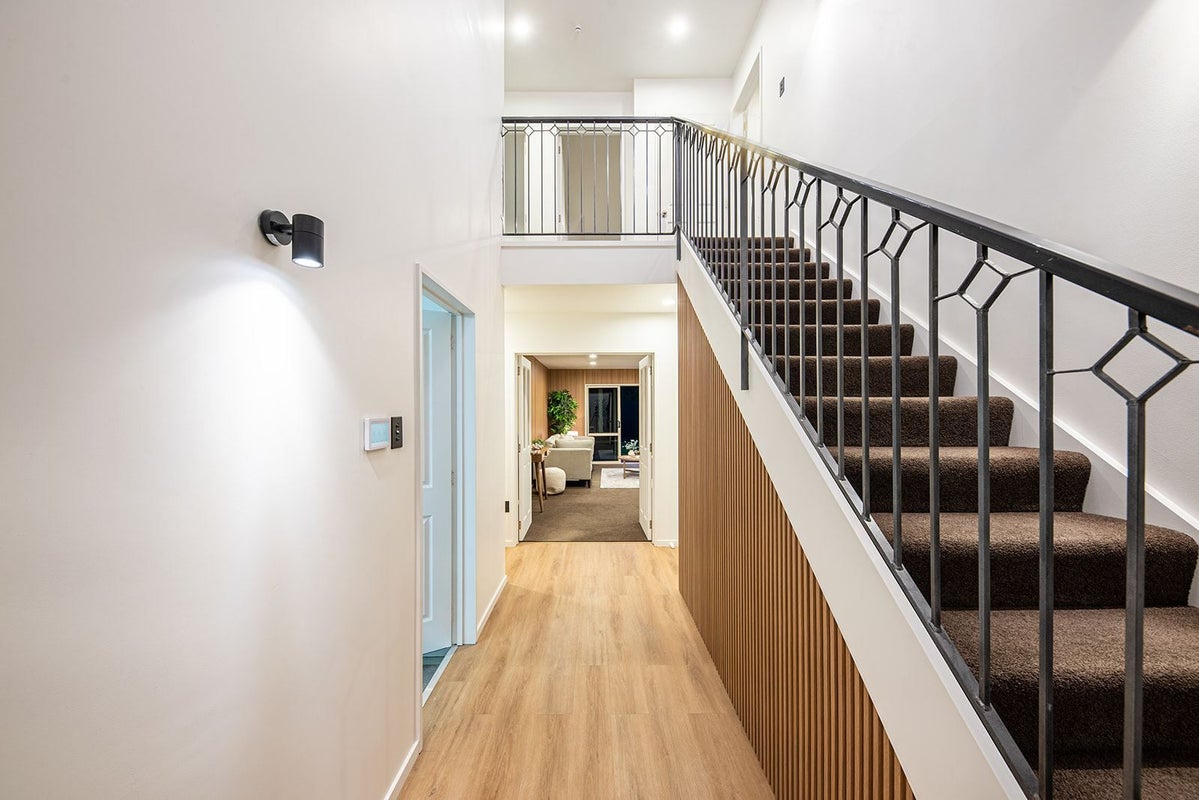 9 Glastonbury Drive, Burwood, Christchurch - Carousel 2