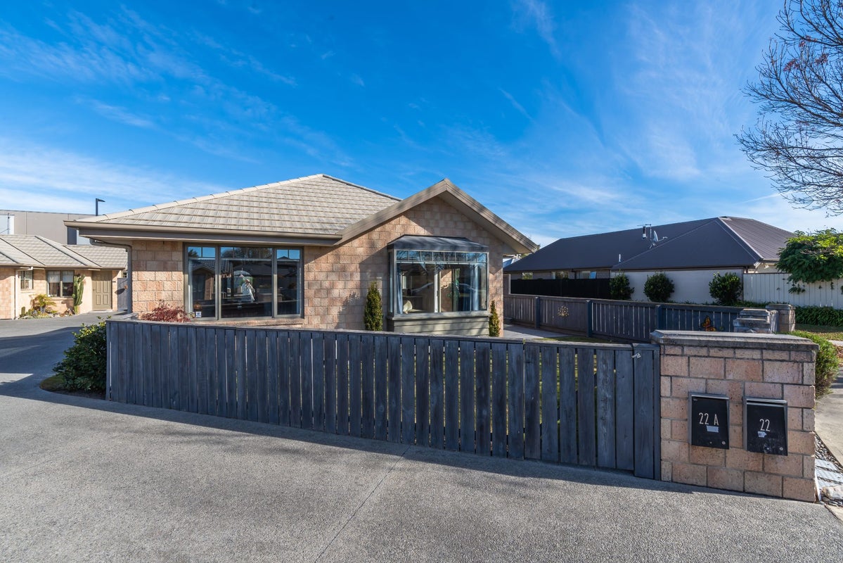 22 Bayliss Close, Northwood, Christchurch - Carousel 2