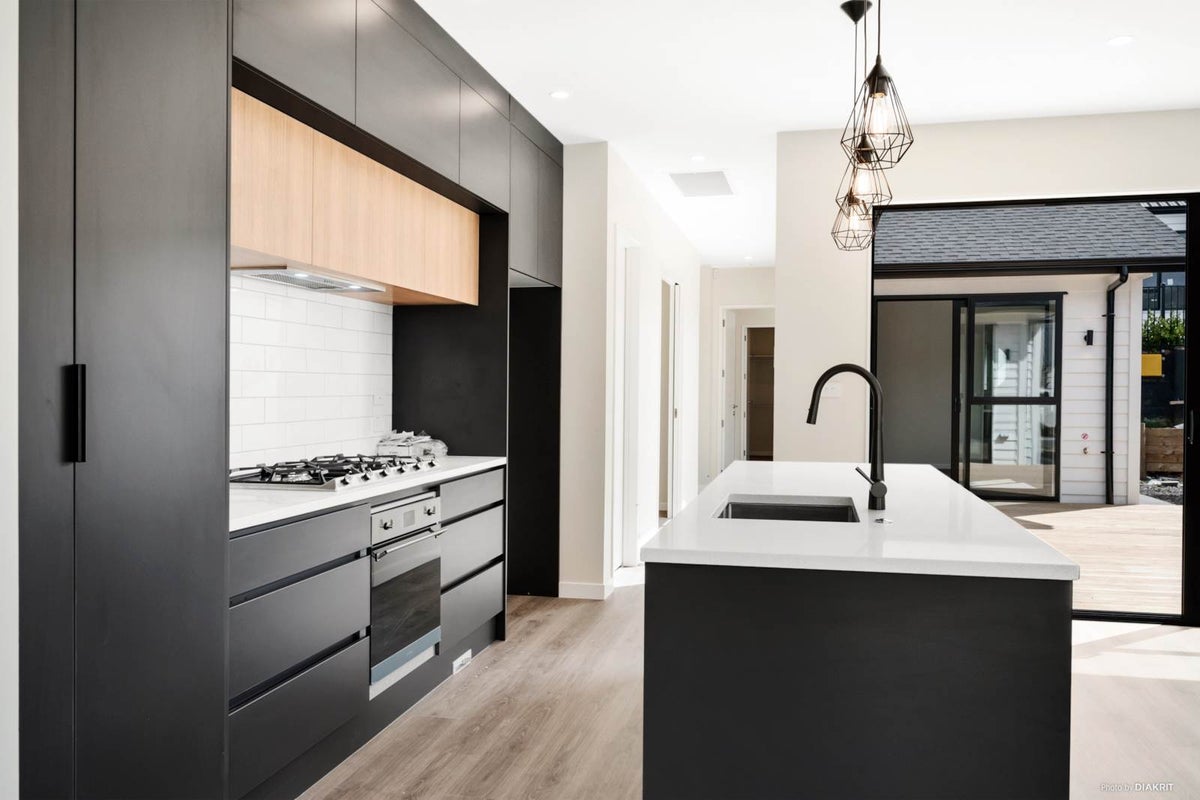 11 Croatia Avenue, Huapai, Kumeu - Carousel 2