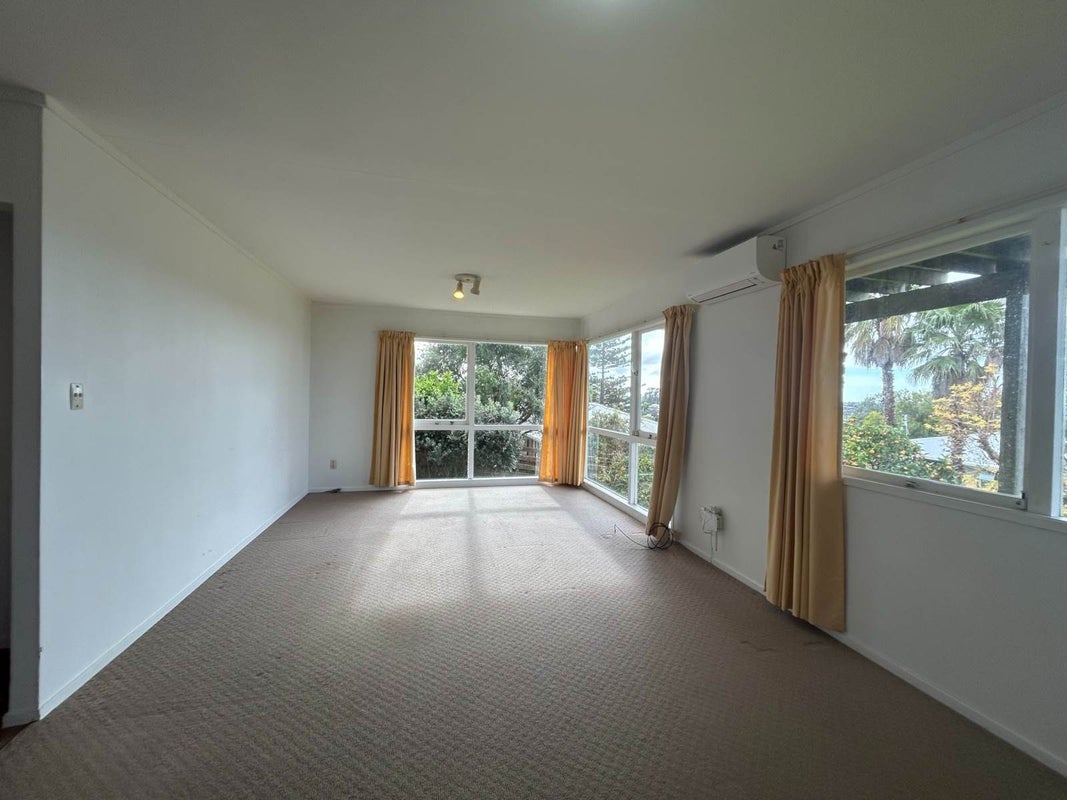 2/4 College Road, St Johns, Auckland - Carousel 2
