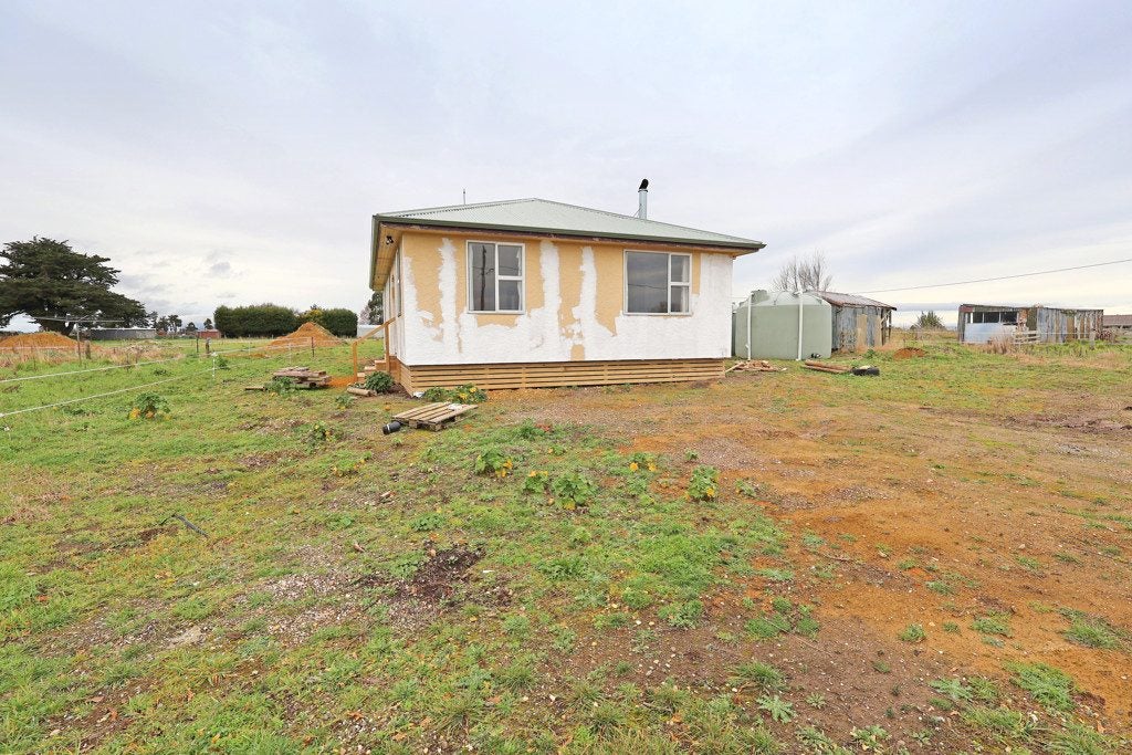 3 Lake Road, Longbush, Invercargill - Carousel 1