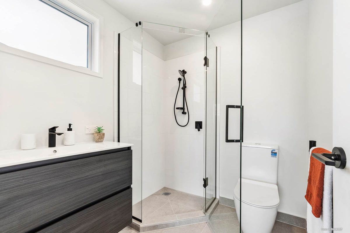 23B Hartley Terrace, Massey, Auckland - Carousel 2