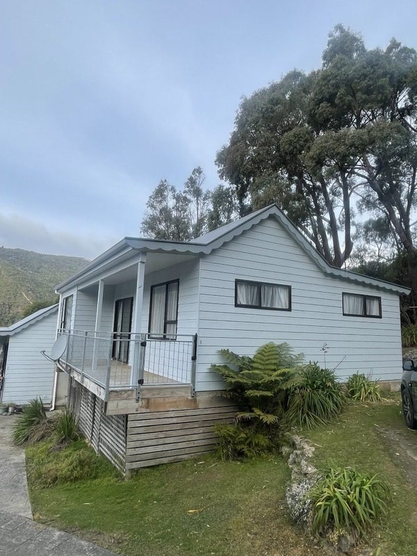 8 Kairakau Beach Road, Havelock North - Carousel 2