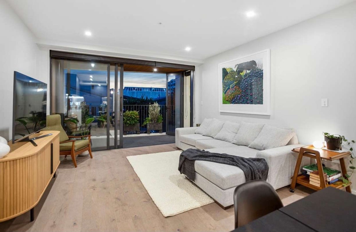 104/8 Central Road, Kingsland, Auckland - Carousel 1