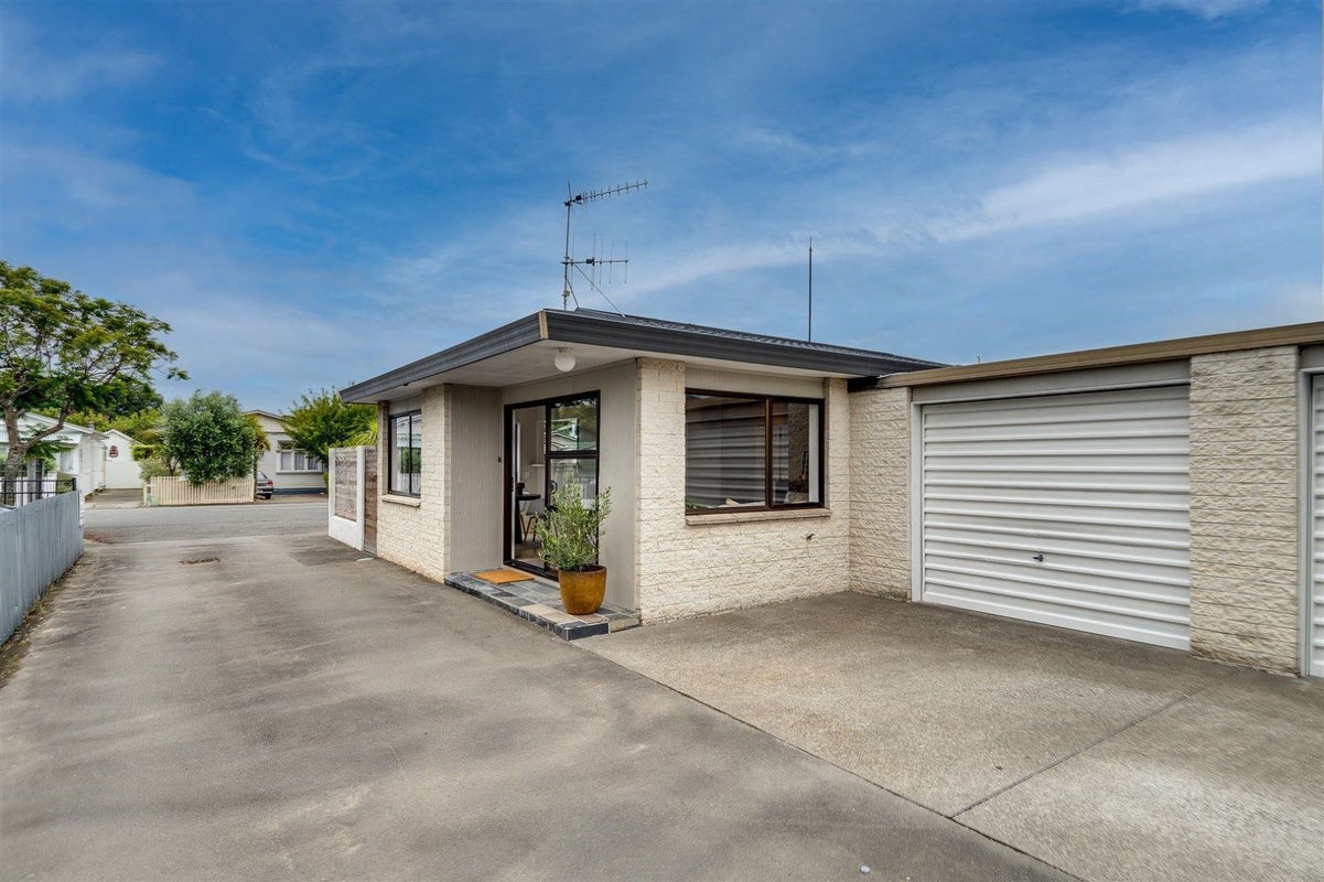 1/81 Wellesley Road, Napier South, Napier - Carousel 1