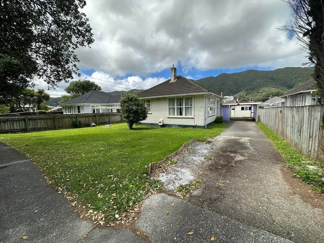 29 Godley Street, Waterloo, Lower Hutt - Carousel 1